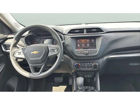 Used 2023 Chevrolet TrailBlazer LT AWD/4WD image 13