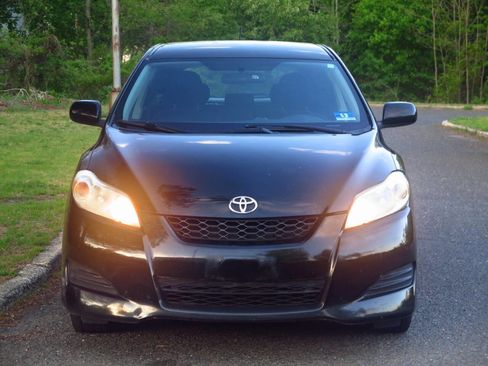 Used 2009 Toyota Matrix FWD image 27