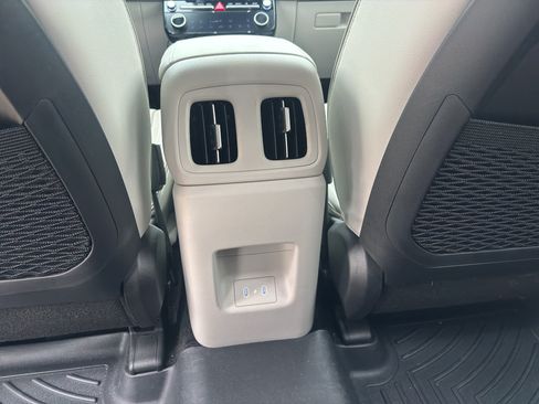 Used 2025 Hyundai Tucson Limited AWD/4WD image 10