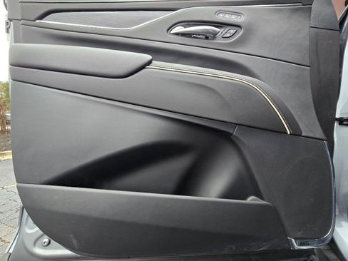 Used 2021 Cadillac Escalade Sport w/ Driver Assist Tech Package image 19