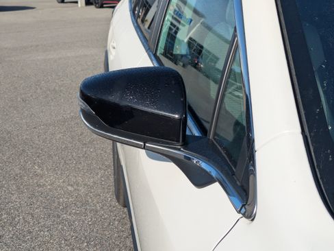 Used 2023 Subaru Outback Premium image 10