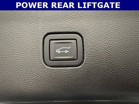 Used 2023 Buick Enclave Essence w/ Experience Buick Package image 33