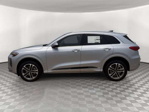New 2026 Audi Q5 Premium AWD/4WD image 2