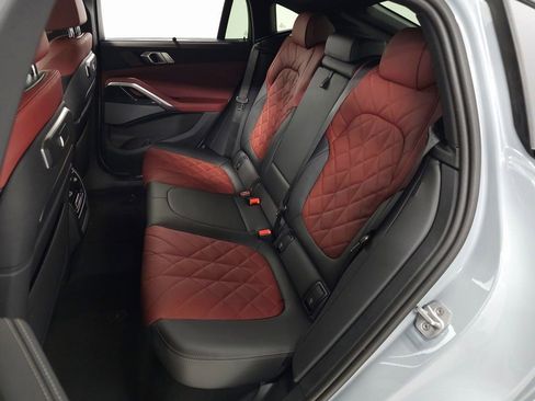 Used 2024 BMW X6 xDrive40i w/ Executive Package image 30