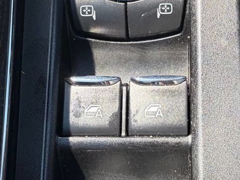 Used 2022 Ford F150 Lightning Platinum AWD/4WD image 16