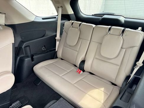 Used 2022 Ford Explorer Limited w/ Equipment Group 301A AWD/4WD image 34