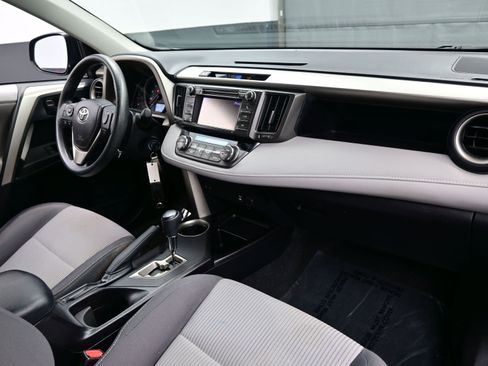 Used 2013 Toyota RAV4 XLE image 14