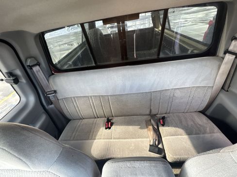 Used 1998 Ford F150 XLT image 10