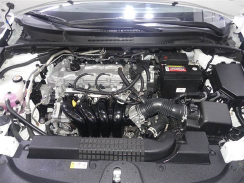 Used 2022 Toyota Corolla LE image 12