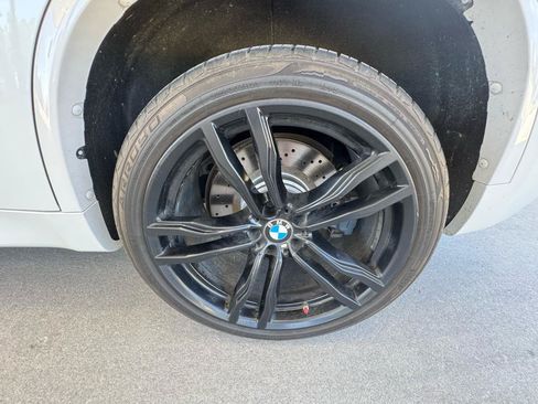 Used 2016 BMW X5 M AWD/4WD image 33