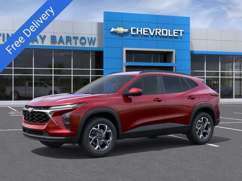 New 2026 Chevrolet Trax LT w/ Driver Confidence Package FWD image 2