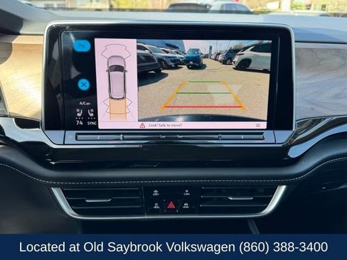 Used 2025 Volkswagen Atlas SE AWD/4WD image 41