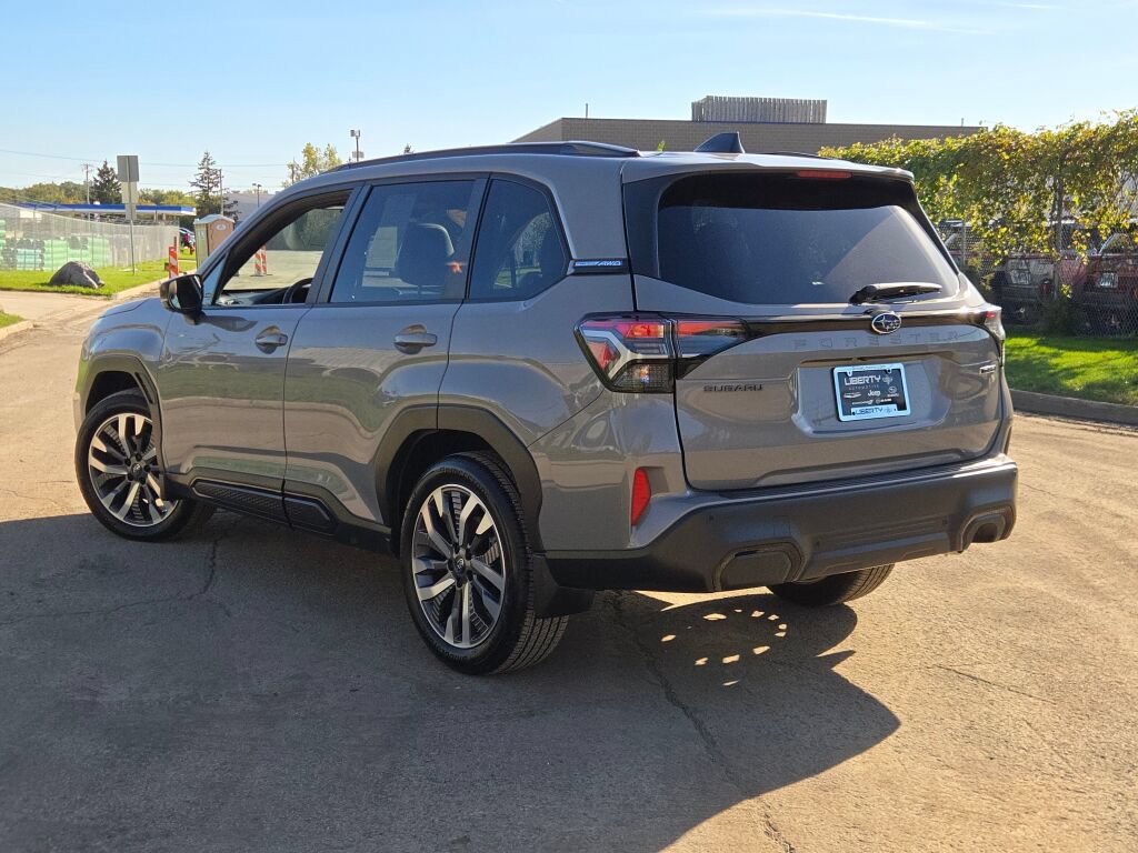 Certified 2025 Subaru Forester Touring AWD/4WD image 16