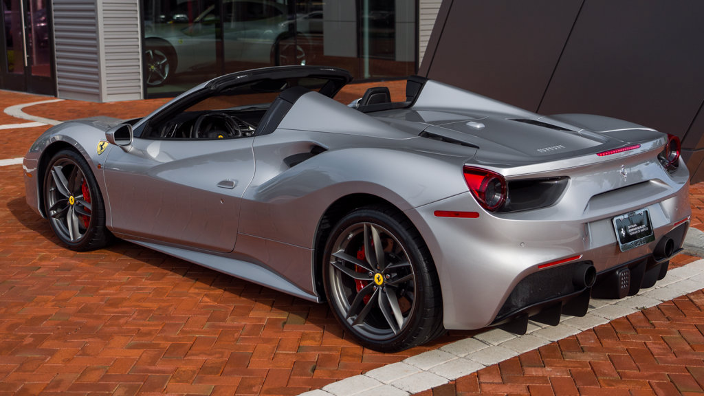 Used 2018 Ferrari 488 Spider RWD image 6