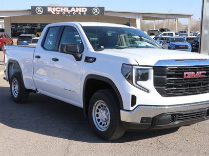 New 2026 GMC Sierra 1500 Pro w/ Trailering Package