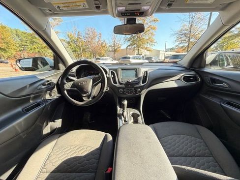 Used 2018 Chevrolet Equinox LT image 9