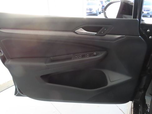 New 2026 Volkswagen GTI SE FWD image 10