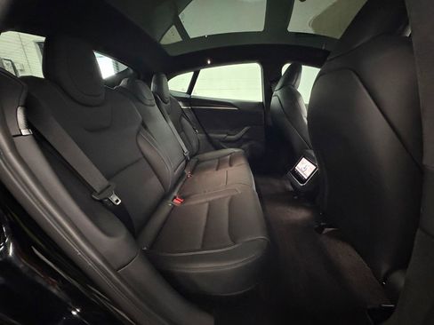 Used 2021 Tesla Model S Plaid image 19