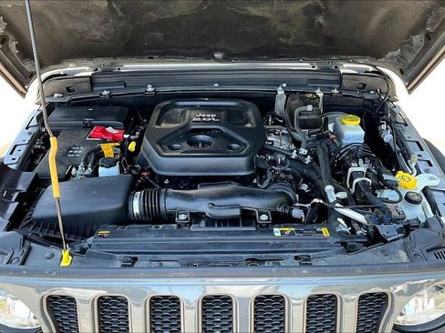 Used 2021 Jeep Wrangler Unlimited Rubicon AWD/4WD image 31