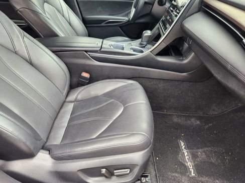Certified 2022 Toyota Avalon XLE image 14