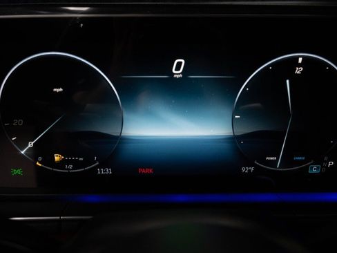 New 2026 Mercedes-Benz GLE 580 4MATIC image 25