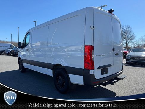 Used 2025 Mercedes-Benz Sprinter 2500 image 6