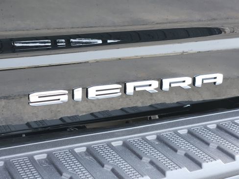 New 2026 GMC Sierra 2500 Denali w/ Denali Reserve Package image 12