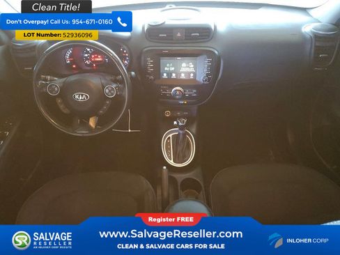 Used 2018 Kia Soul + FWD image 11