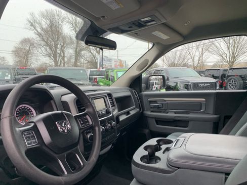 Used 2019 RAM 1500 Tradesman w/ Popular Equipment Group image 14