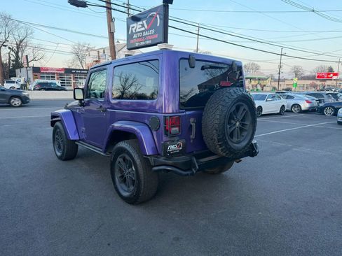 Used 2017 Jeep Wrangler Sahara image 5