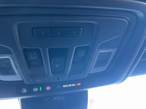 Used 2025 GMC Sierra 2500 Denali Ultimate image 20