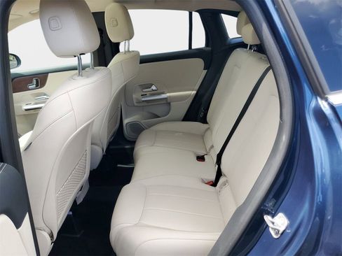Used 2023 Mercedes-Benz GLA 250 image 18