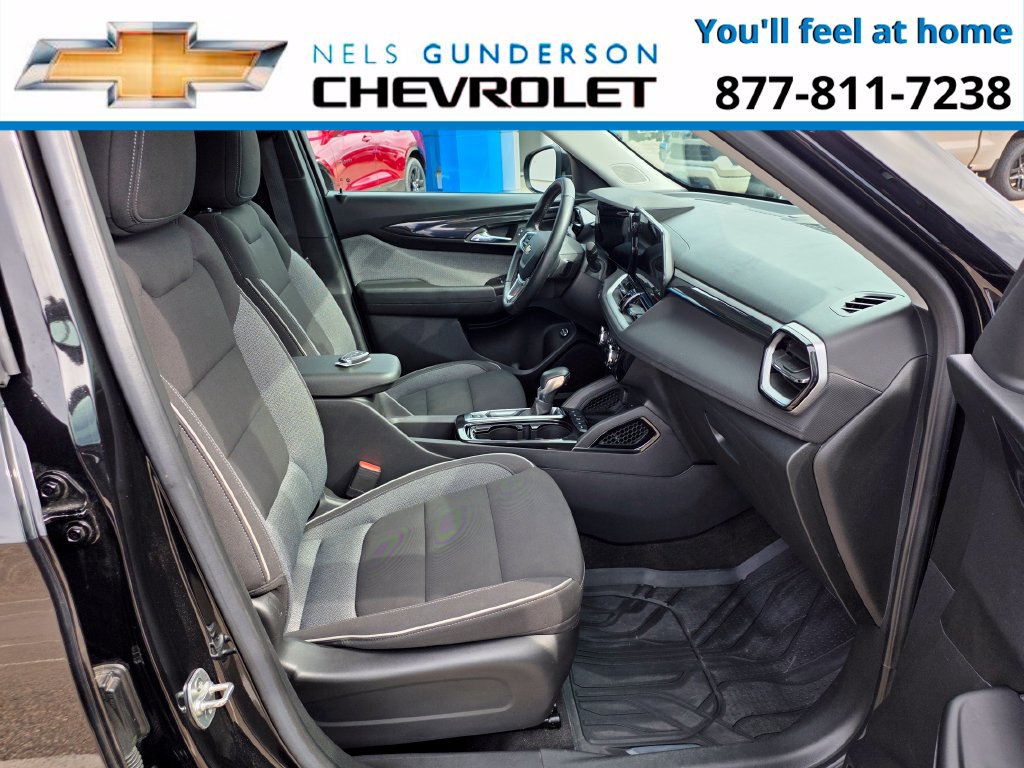 Used 2024 Chevrolet TrailBlazer LT w/ Convenience Package AWD/4WD image 14