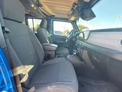 Used 2025 Jeep Wrangler Unlimited Sport AWD/4WD image 11