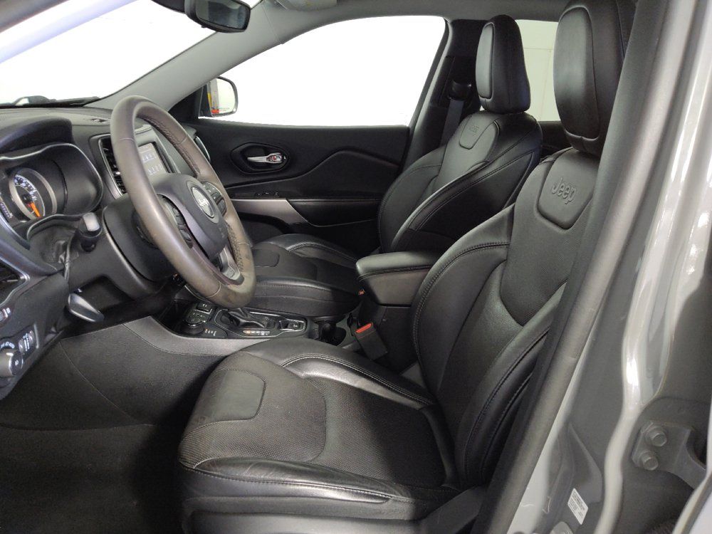 Used 2021 Jeep Cherokee Latitude Lux AWD/4WD image 17
