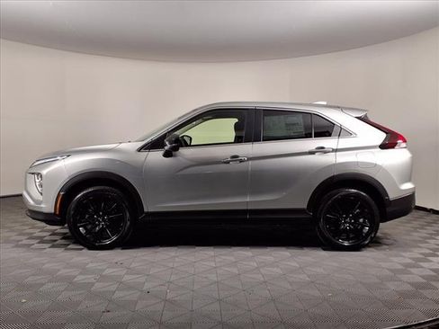 New 2025 Mitsubishi Eclipse Cross LE image 4