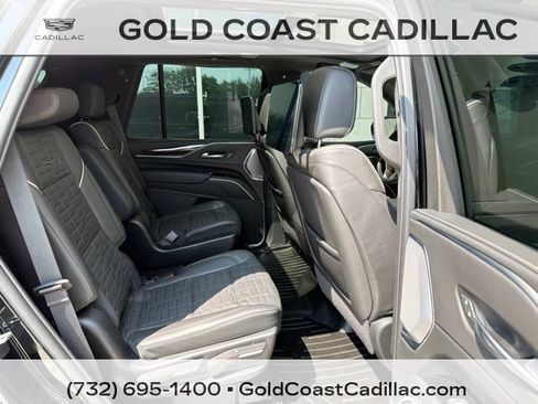 Used 2023 Cadillac Escalade Sport Platinum w/ LPO, ONYX Package AWD/4WD image 8