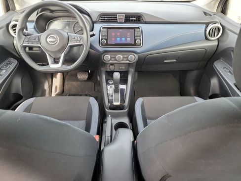 Used 2025 Nissan Versa SV image 14