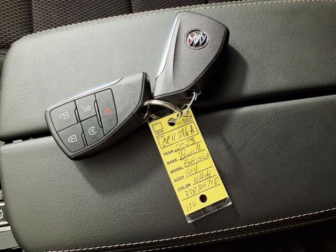 Used 2023 Buick Envision Preferred image 24