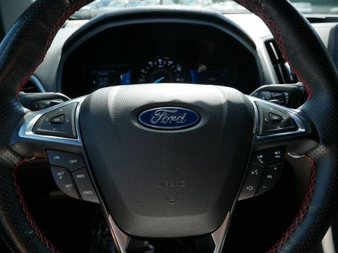 Used 2023 Ford Edge ST-Line AWD/4WD image 24