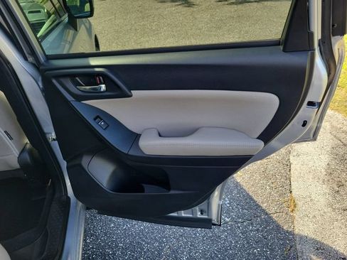 Used 2018 Subaru Forester 2.5i Limited w/ Popular Package #3B AWD/4WD image 32