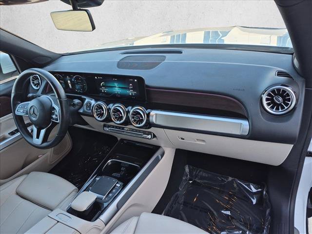 Used 2022 Mercedes-Benz GLB 250 4MATIC image 21