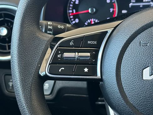 Used 2023 Kia Forte LXS w/ LXS Technology Package FWD image 23