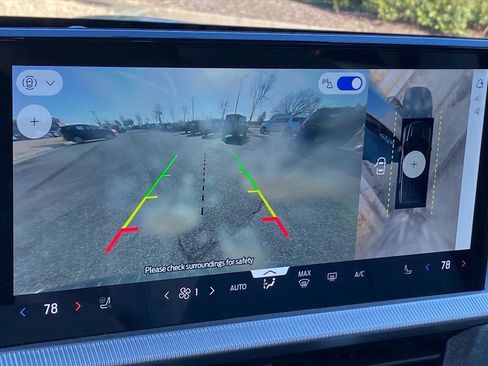 Certified 2025 Ford Explorer Platinum w/ Ultimate Package image 16