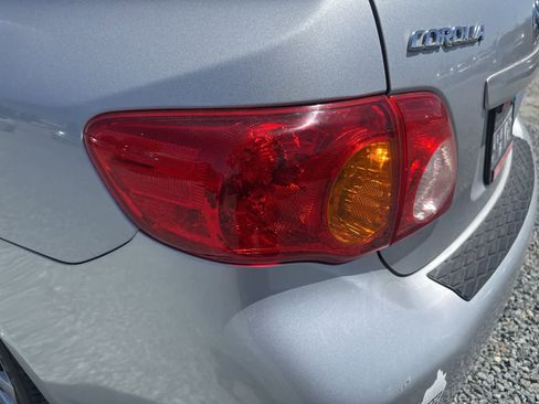 Used 2010 Toyota Corolla LE FWD image 12