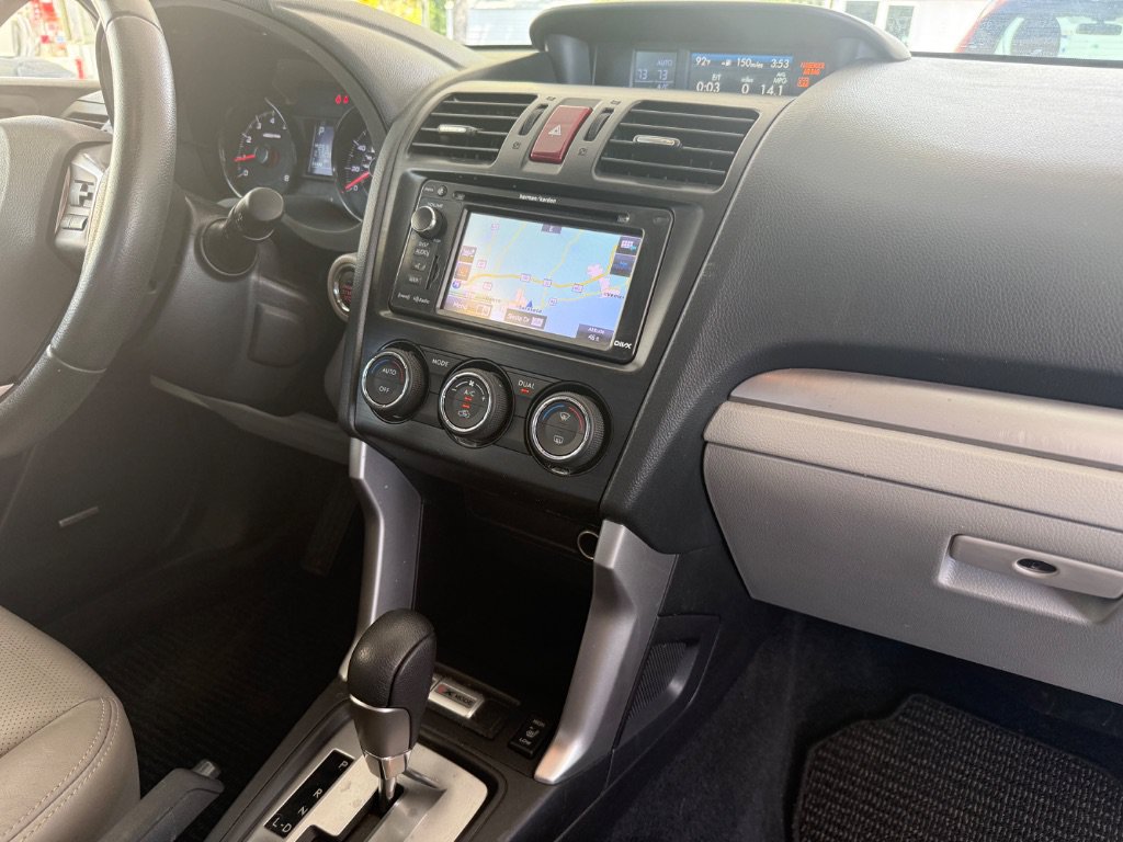 Used 2014 Subaru Forester 2.5i Touring AWD/4WD image 36