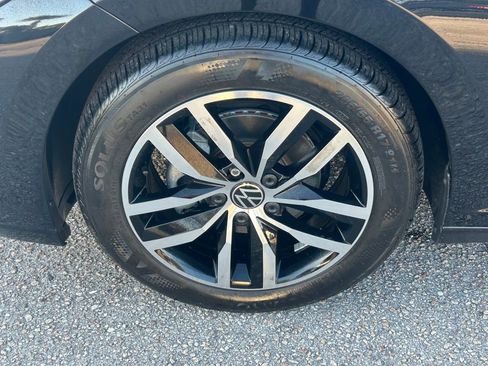 Used 2025 Volkswagen Jetta SE image 15