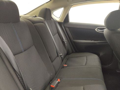 Used 2018 Nissan Sentra SR FWD image 19