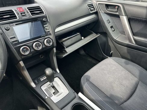 Used 2018 Subaru Forester 2.5i Premium w/ All-Weather Package AWD/4WD image 34