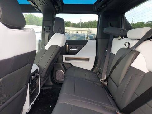 New 2025 GMC Hummer EV 2X AWD/4WD image 10